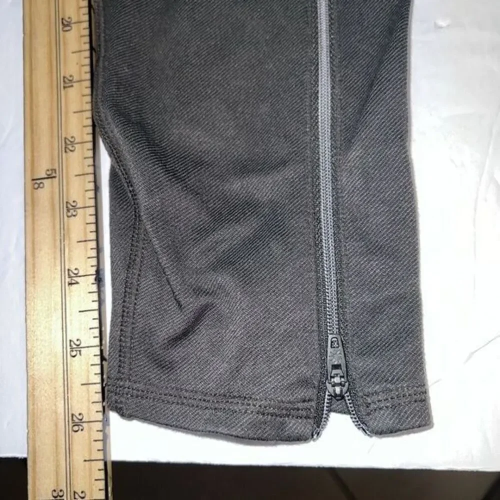 Athleta Trailsetter Ponte‎ Motion Pants Yosemite Olive Green Athletic Size 4